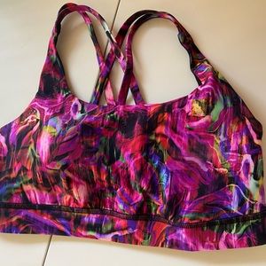 Lululemon sports bra